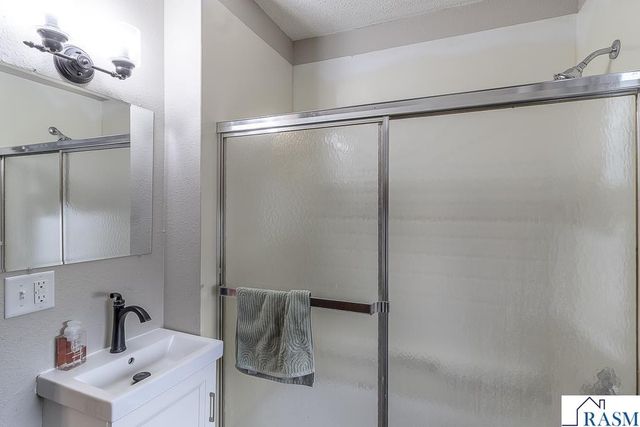 441 South Avenue, North Mankato, MN 56003