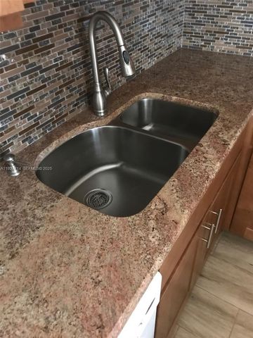 8267 SW 128th St 207, Pinecrest, FL 33156