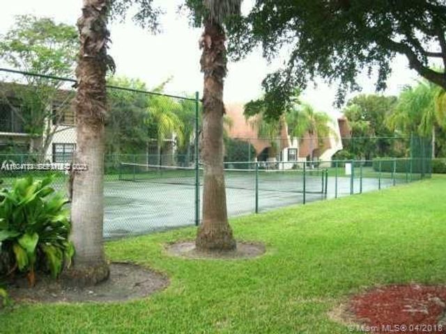 8267 SW 128th St 207, Pinecrest, FL 33156