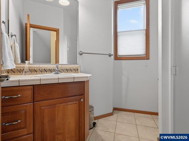 3537 NW Glenridge Dr, Corvallis, OR 97330