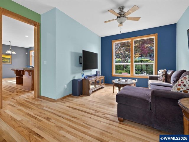 3537 NW Glenridge Dr, Corvallis, OR 97330