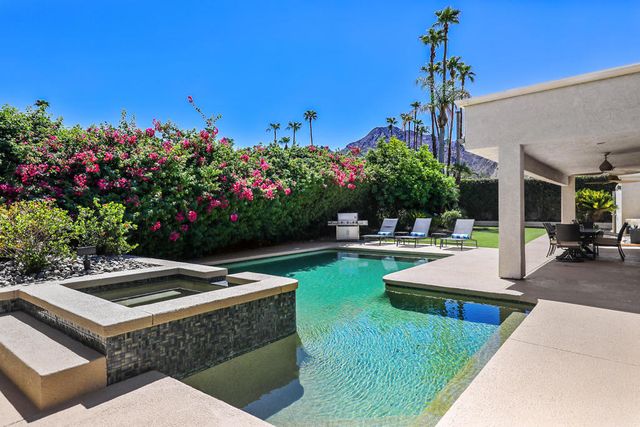 45550 Navajo Road, Indian Wells, CA 92210