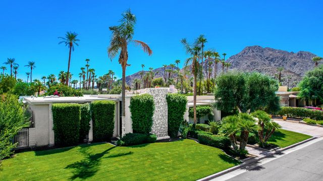 45550 Navajo Road, Indian Wells, CA 92210