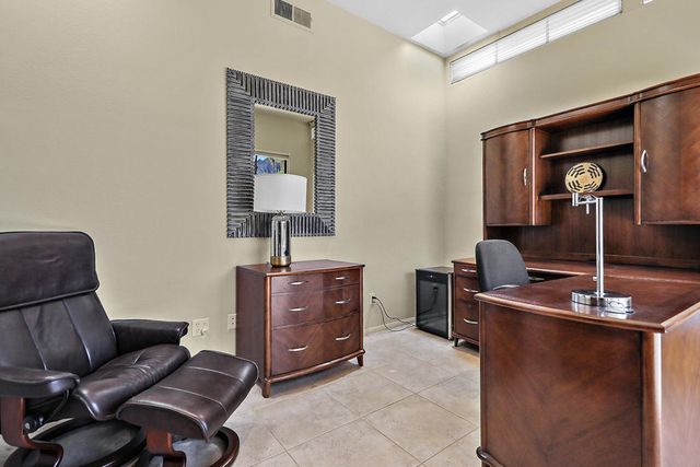 45550 Navajo Road, Indian Wells, CA 92210
