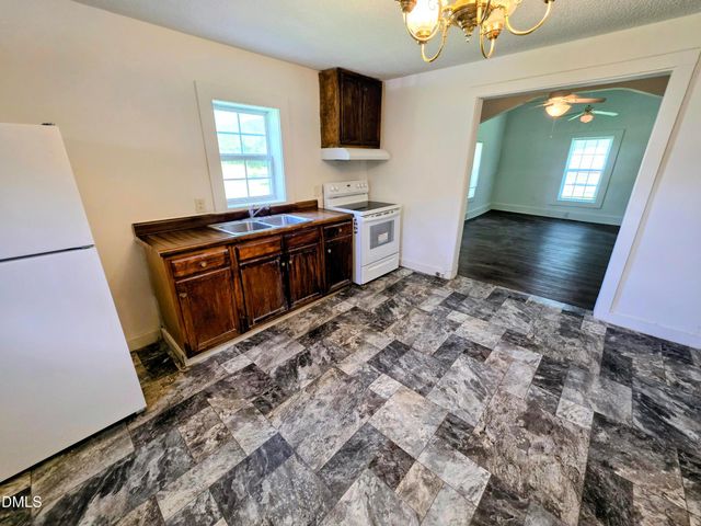 202 Hill Street, Smithfield, NC 27577