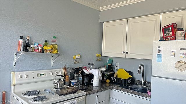 416 North 15th Street, Las Vegas, NV 89101