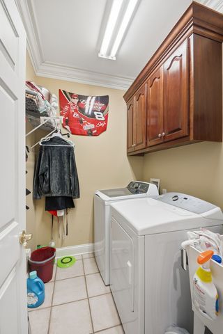 111 Chadwick Farms Dr, Fayetteville, TN 37334