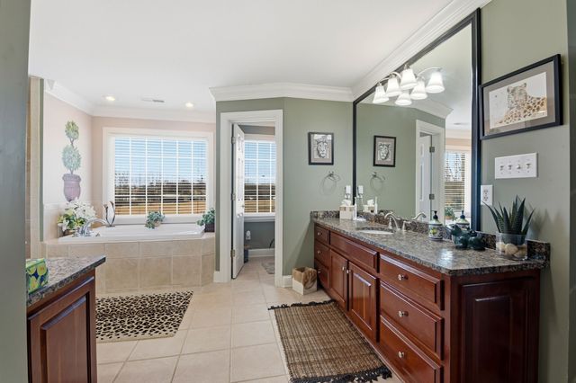 111 Chadwick Farms Dr, Fayetteville, TN 37334