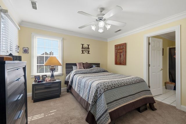 111 Chadwick Farms Dr, Fayetteville, TN 37334