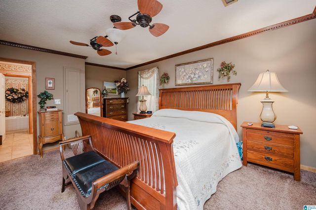 236 KRADLE KOVE, Talladega, AL 35160