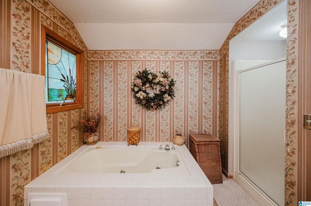 236 KRADLE KOVE, Talladega, AL 35160