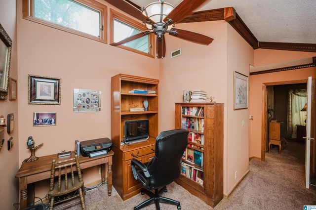 236 KRADLE KOVE, Talladega, AL 35160