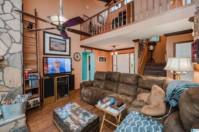 236 KRADLE KOVE, Talladega, AL 35160