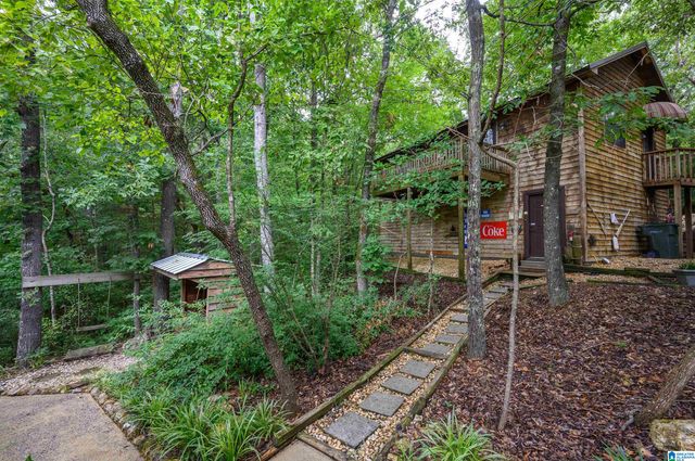 236 KRADLE KOVE, Talladega, AL 35160