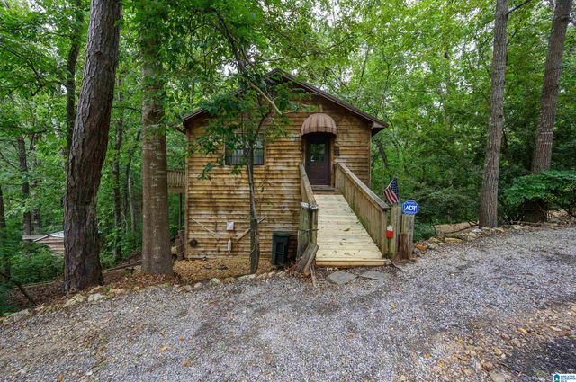 236 KRADLE KOVE, Talladega, AL 35160