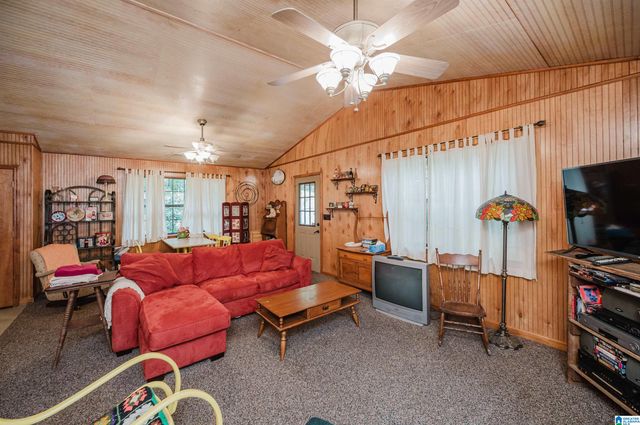 236 KRADLE KOVE, Talladega, AL 35160