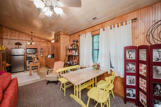 236 KRADLE KOVE, Talladega, AL 35160