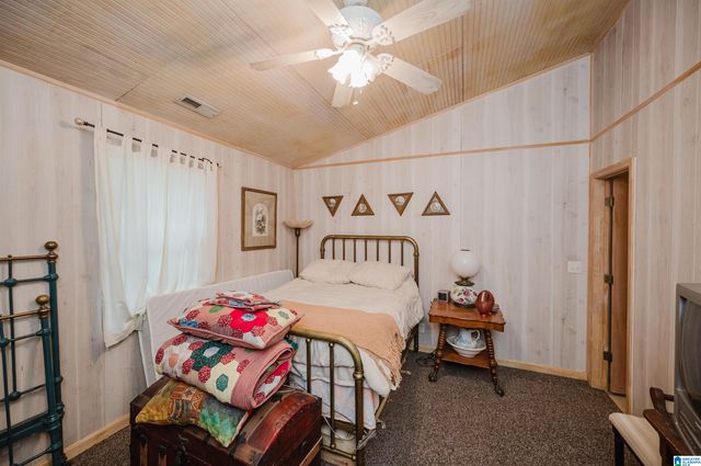 236 KRADLE KOVE, Talladega, AL 35160