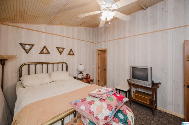 236 KRADLE KOVE, Talladega, AL 35160