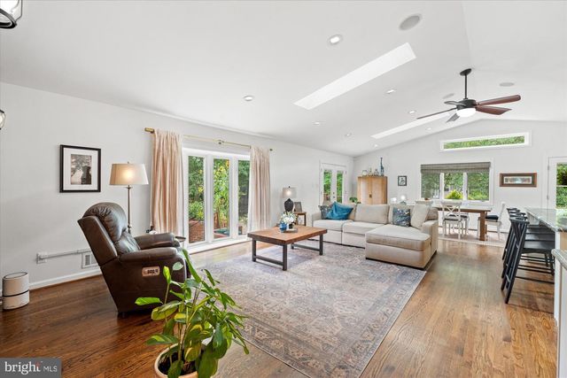 9309 ALLWOOD DR, Alexandria, VA 22309