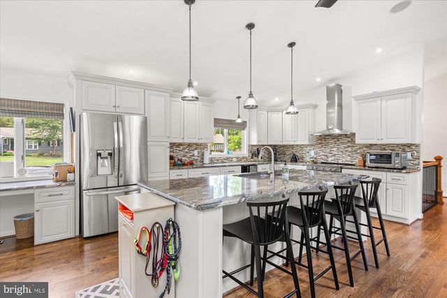 9309 ALLWOOD DR, Alexandria, VA 22309