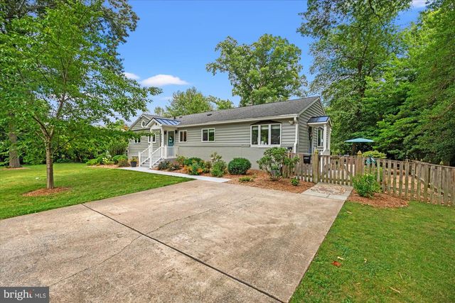 9309 ALLWOOD DR, Alexandria, VA 22309