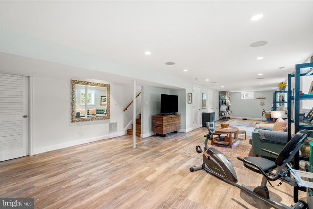 9309 ALLWOOD DR, Alexandria, VA 22309