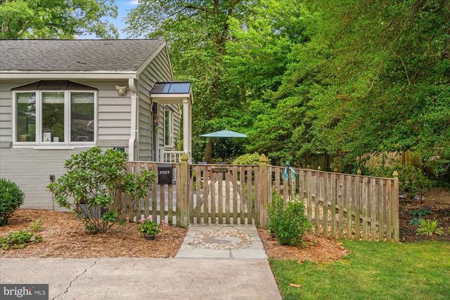 9309 ALLWOOD DR, Alexandria, VA 22309