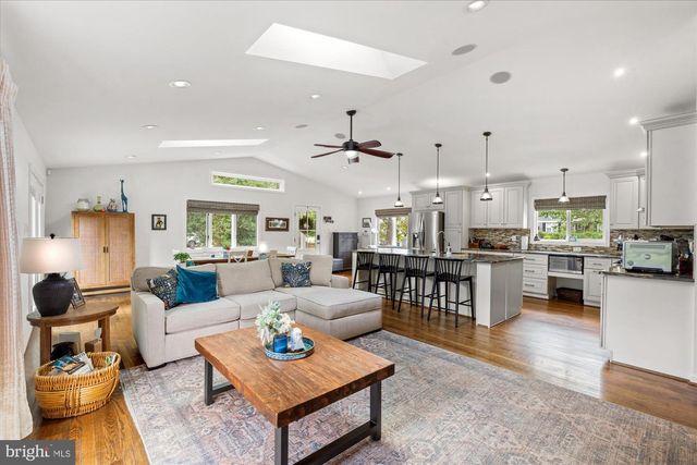 9309 ALLWOOD DR, Alexandria, VA 22309