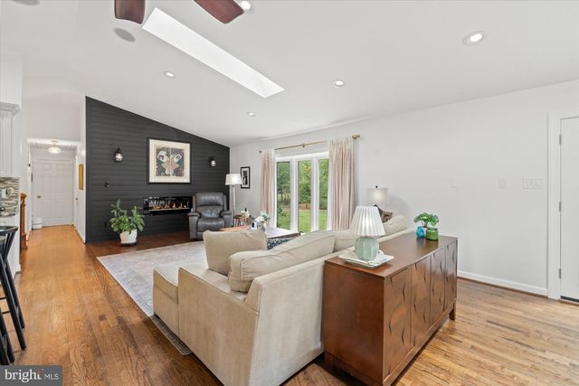 9309 ALLWOOD DR, Alexandria, VA 22309