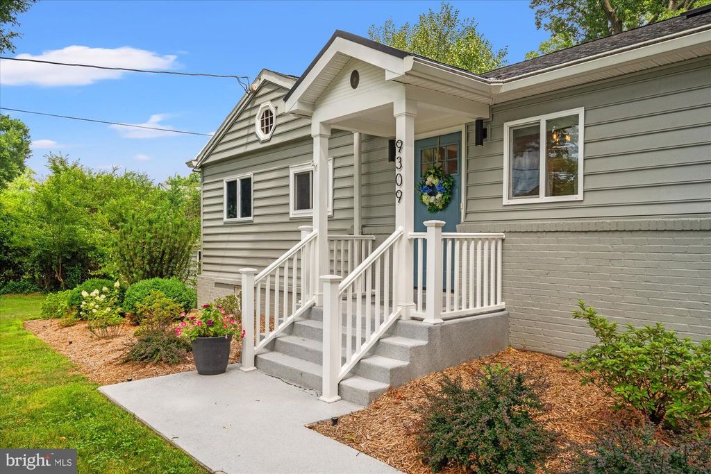 9309 ALLWOOD DR, Alexandria, VA 22309