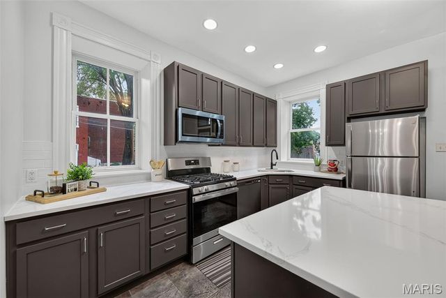 3248 California Avenue, St Louis, MO 63118