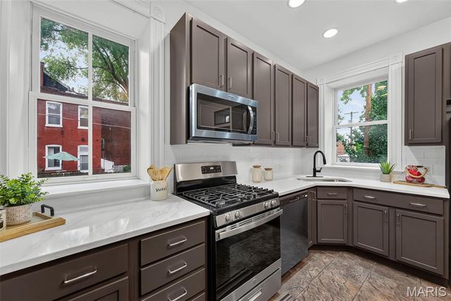3248 California Avenue, St Louis, MO 63118
