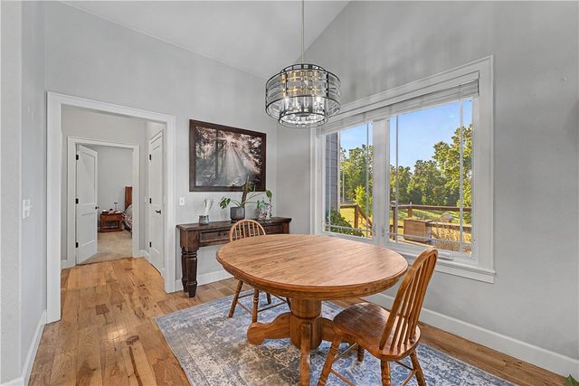 9889 River Oaks Drive, Bentonville, AR 72712