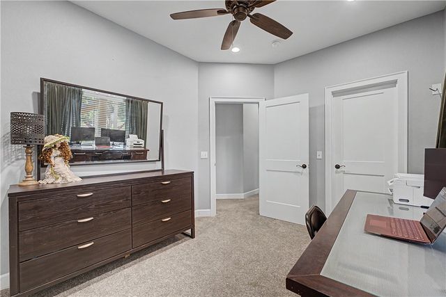 9889 River Oaks Drive, Bentonville, AR 72712