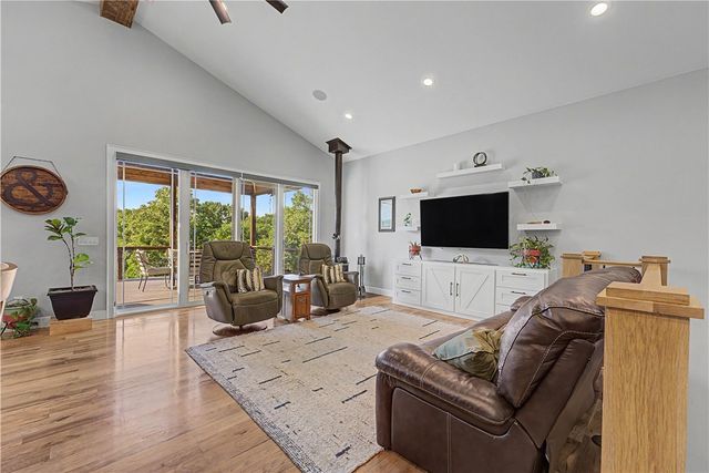 9889 River Oaks Drive, Bentonville, AR 72712