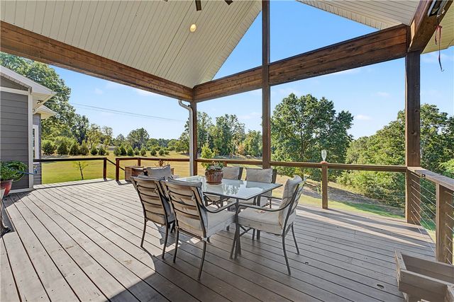 9889 River Oaks Drive, Bentonville, AR 72712