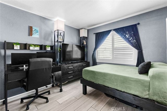 823 Pathfinder Way, Corona, CA 92878