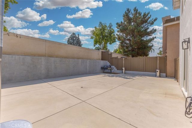 823 Pathfinder Way, Corona, CA 92878