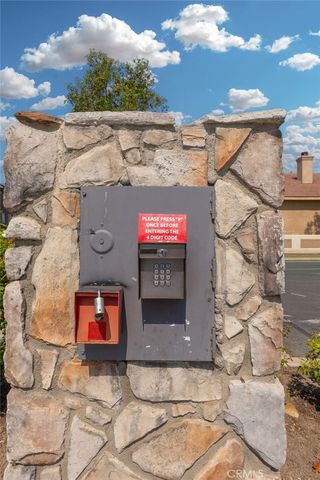 823 Pathfinder Way, Corona, CA 92878