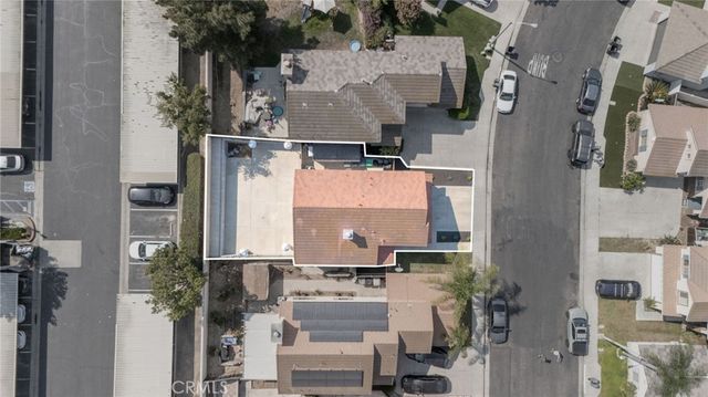 823 Pathfinder Way, Corona, CA 92878