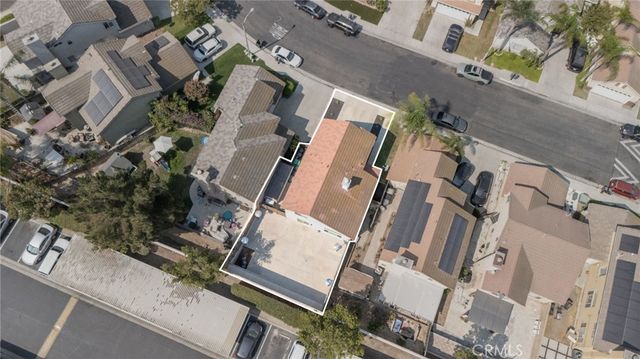 823 Pathfinder Way, Corona, CA 92878