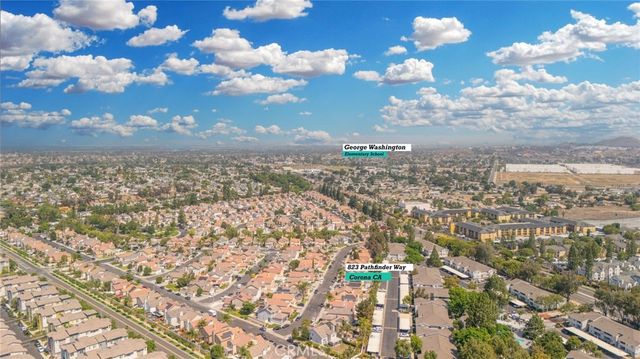 823 Pathfinder Way, Corona, CA 92878