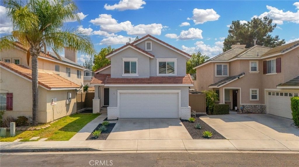 Image 1 of property listing at 823 Pathfinder Way, Corona, CA 92878