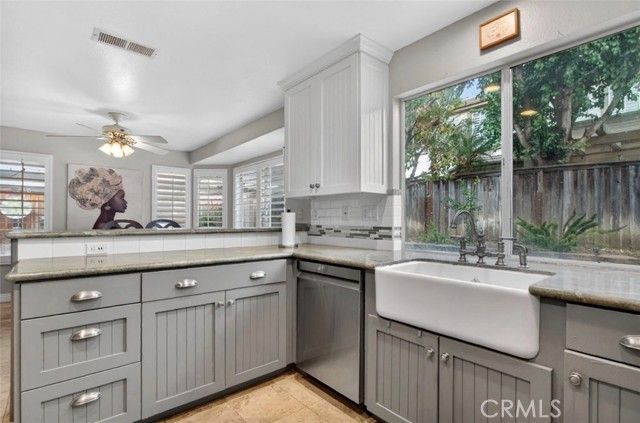 4 Daybreak ln, Rancho Santa Margarita, CA 92688