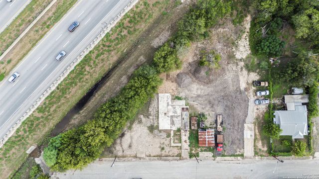 238 Cardiff, San Antonio, TX 78220