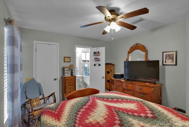 1204 Evangeline Circle, Bossier City, LA 71112