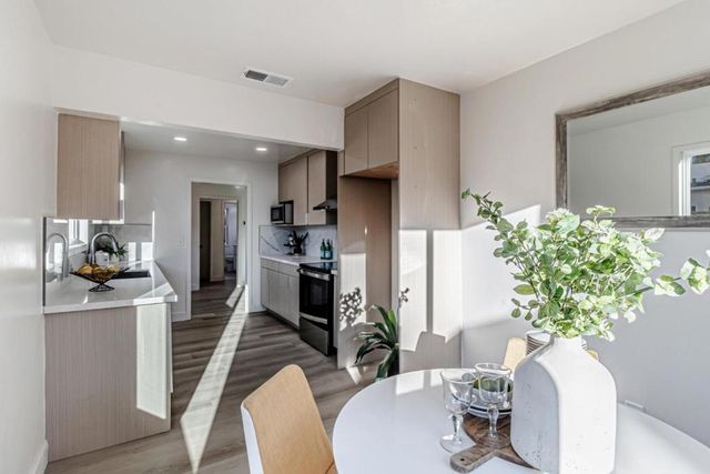 Redwood Avenue, Redwood City, CA 94061