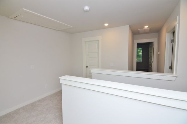 1704 Manuka Ln, Columbia, TN 38401