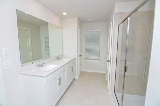 1704 Manuka Ln, Columbia, TN 38401